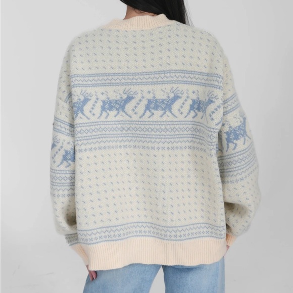 Grey Bandit Snow Day Sweater - Picture 5 of 8